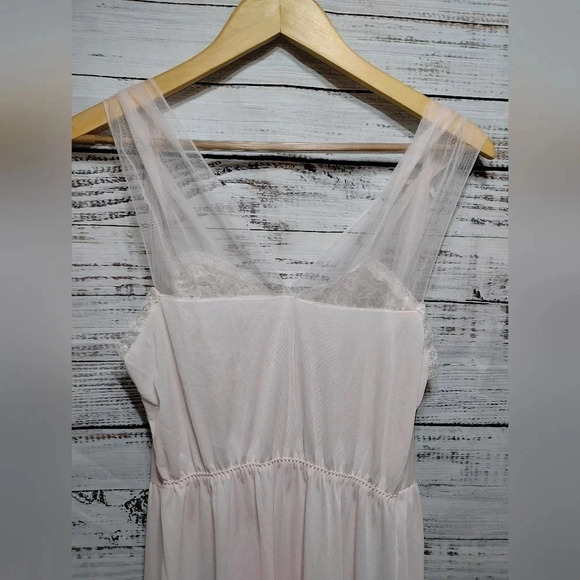Lorraine Perfect Pink Nightgown size Medium Maxi Mid Century Vintage Lingerie - Picture 4 of 9